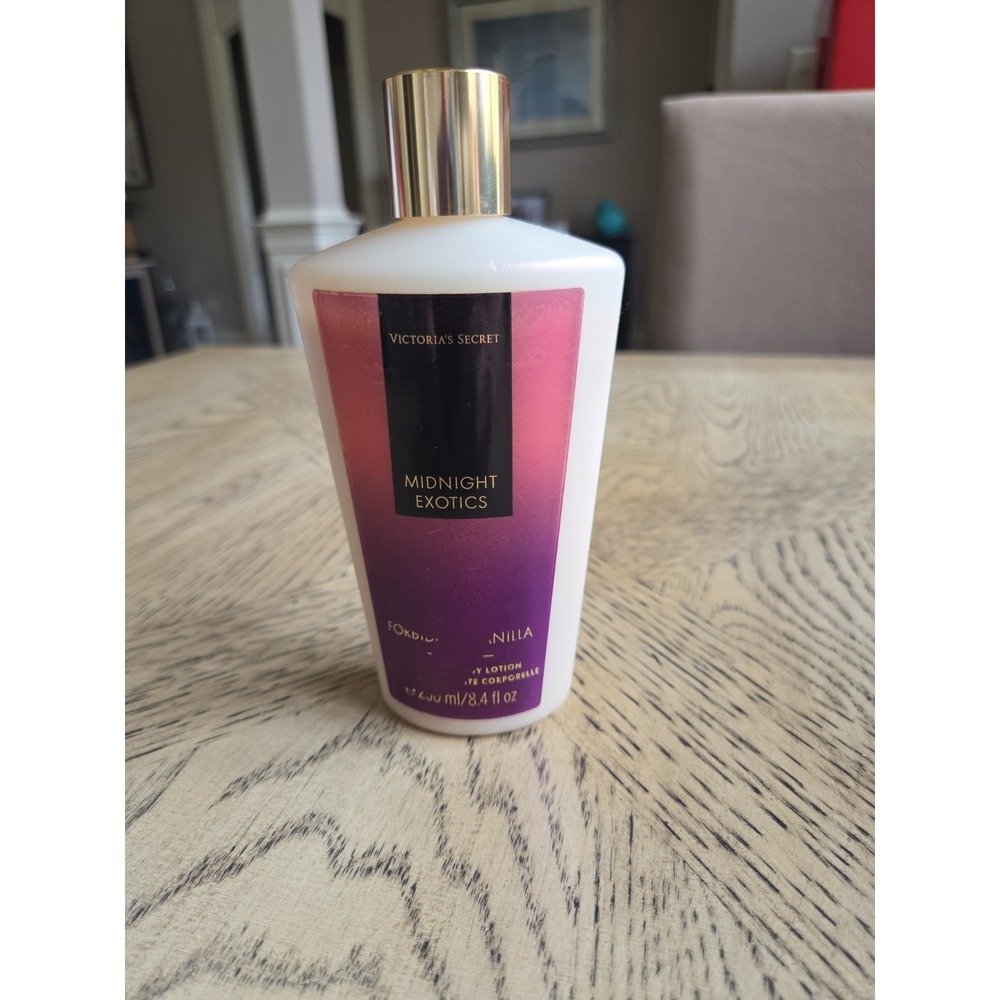 Victoria's Secret Hydrating Lotion Midnight Exotics Forbidden Vanilla Rare